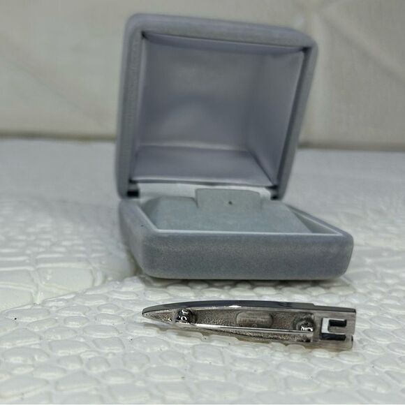 ONEβDAY SALE Givenchy Silver Barette Clip/Brooch/Hairpin - Picture 4 of 7